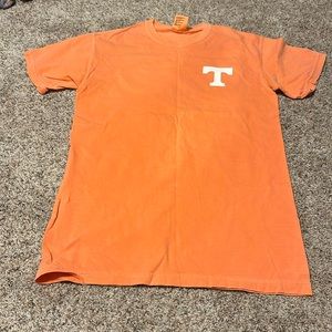 UTK comfort colors t shirt